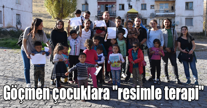 Göçmen çocuklara "resimle terapi"