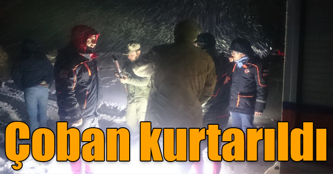 Kars'ta tipide mahsur kalan çoban kurtarıldı