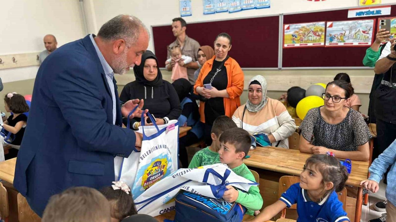 2 bin çocuğa kırtasiye seti ve okul çantası desteği
