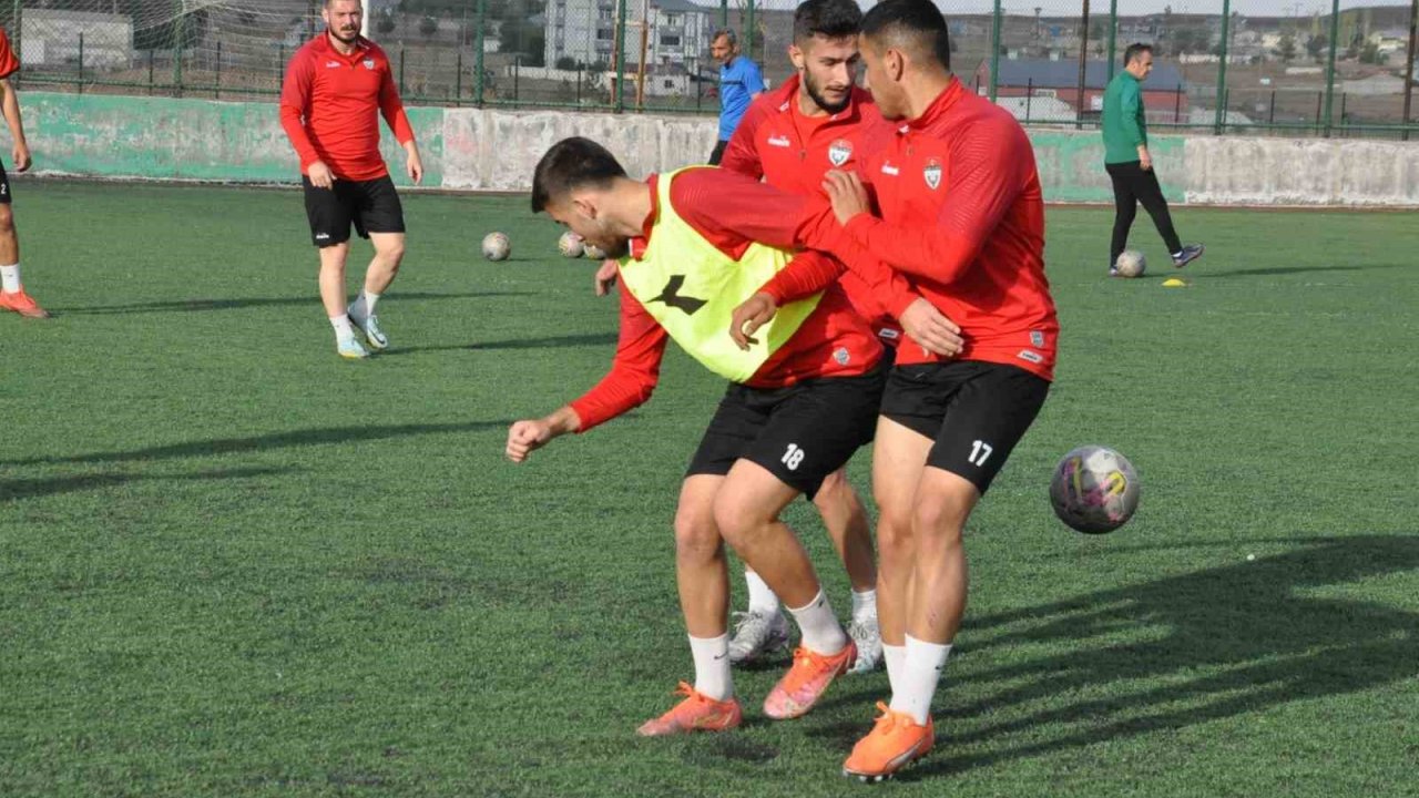 Kars 36 Spor’da Ziraat Türkiye Kupası hazırlıkları sürüyor