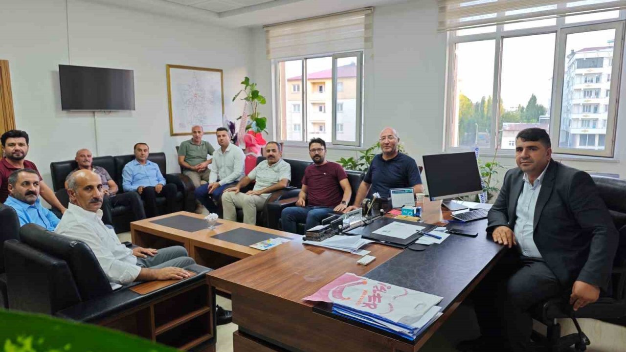 Patnos’ta Eğitim Bir-Sen’den Yeni Milli Eğitim Müdürüne ziyaret