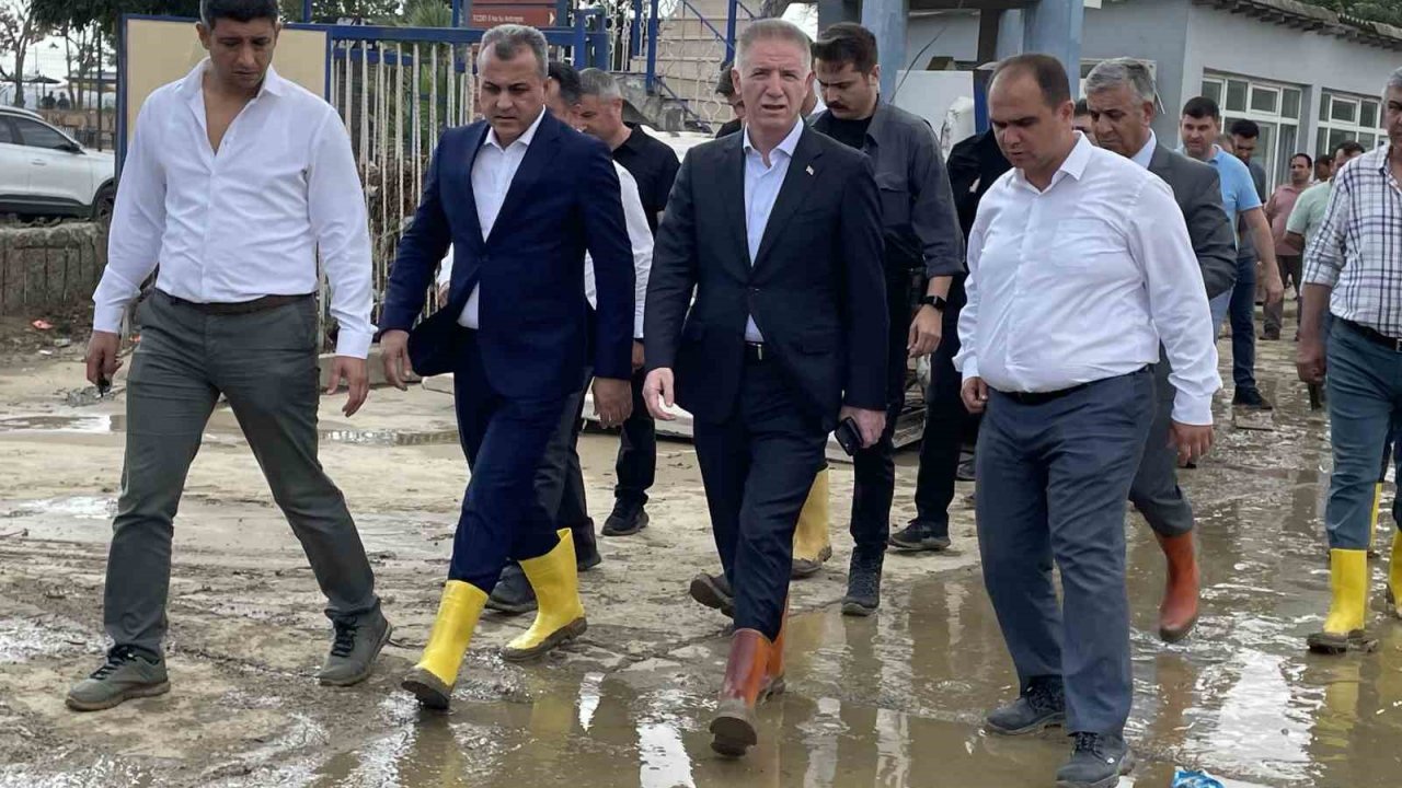 İstanbul Valisi Davut Gül selin vurduğu Halkalı Gümrük’te incelemelerde bulundu