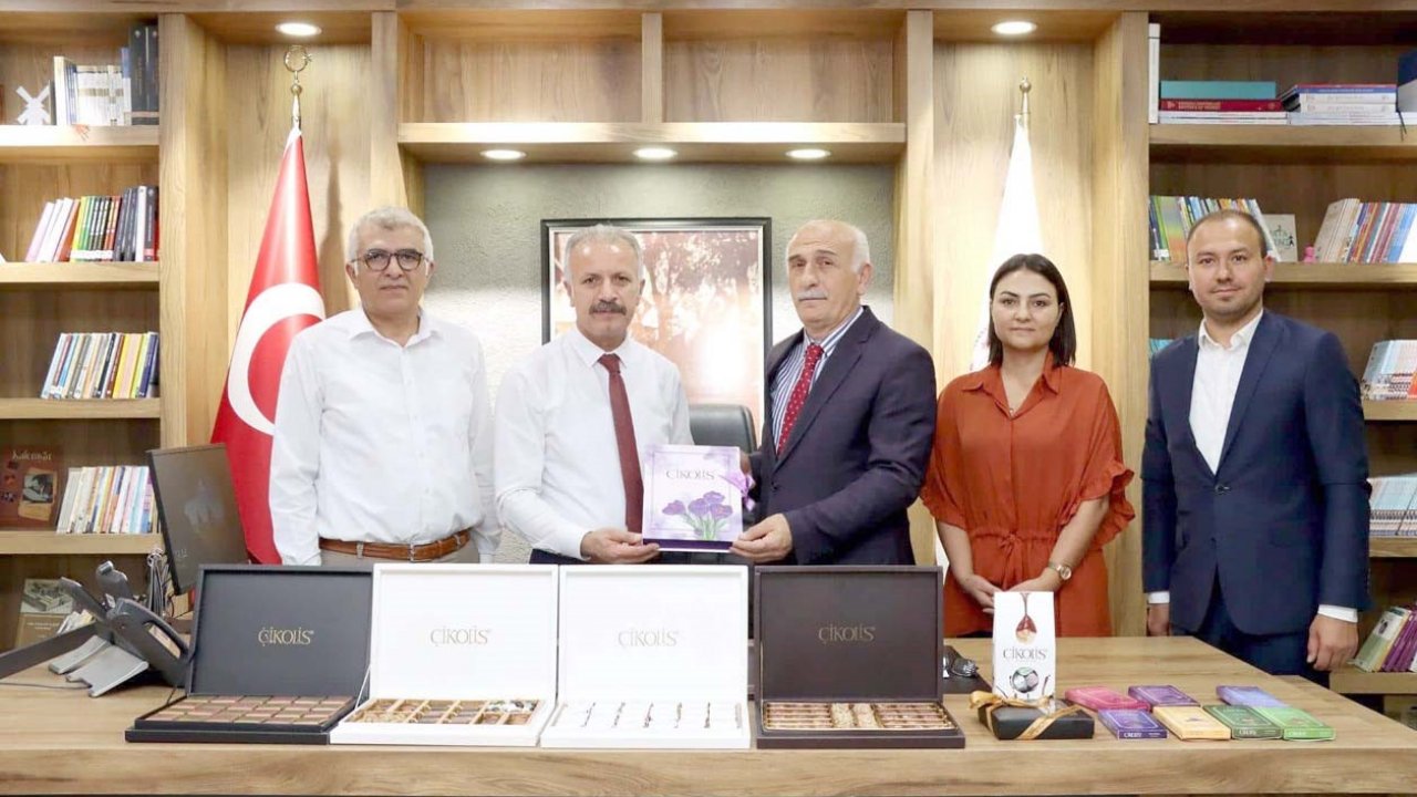Öğrenciler üretti, 7 milyon liralık ciro yapıldı