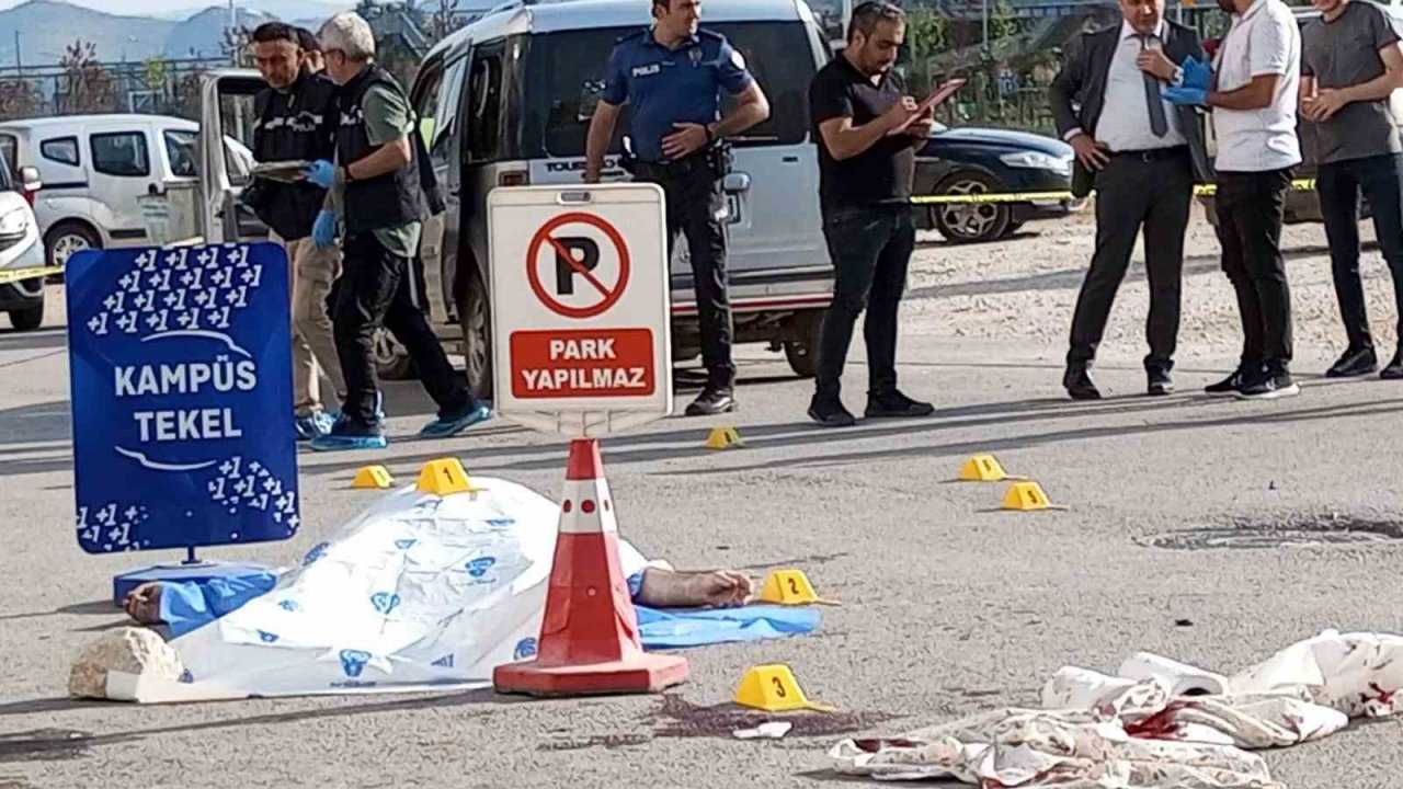 Sokak ortasında yaşanan silahlı saldırıda bir kişi öldü, bir kişi yaralandı