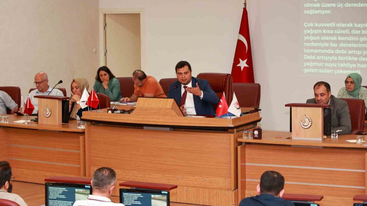 Uşak’taki yağışlar meclis gündeminde konuşuldu
