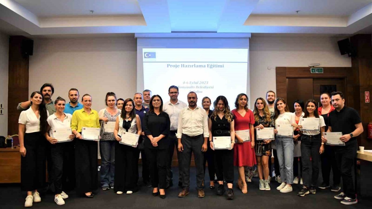 Konyaaltı Belediyesi Personeline AB Proje Eğitimi