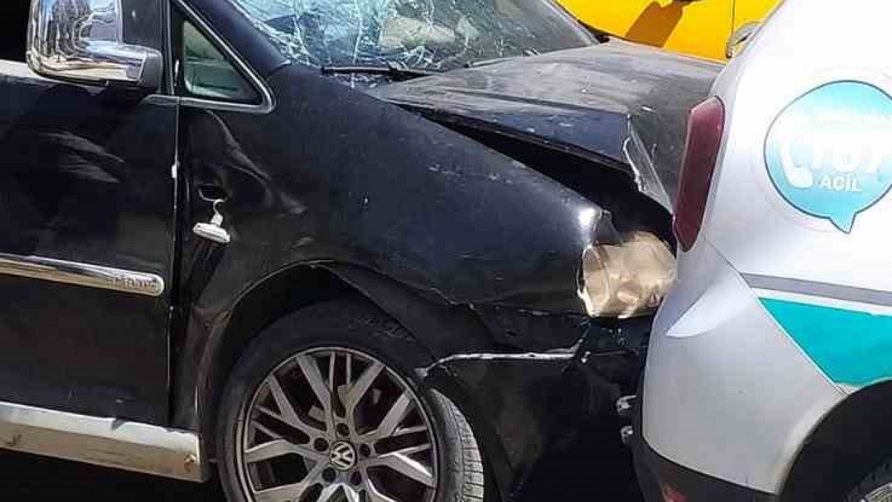 Şırnak’ta kırmızı ışıkta zincirleme kaza: 2 yaralı