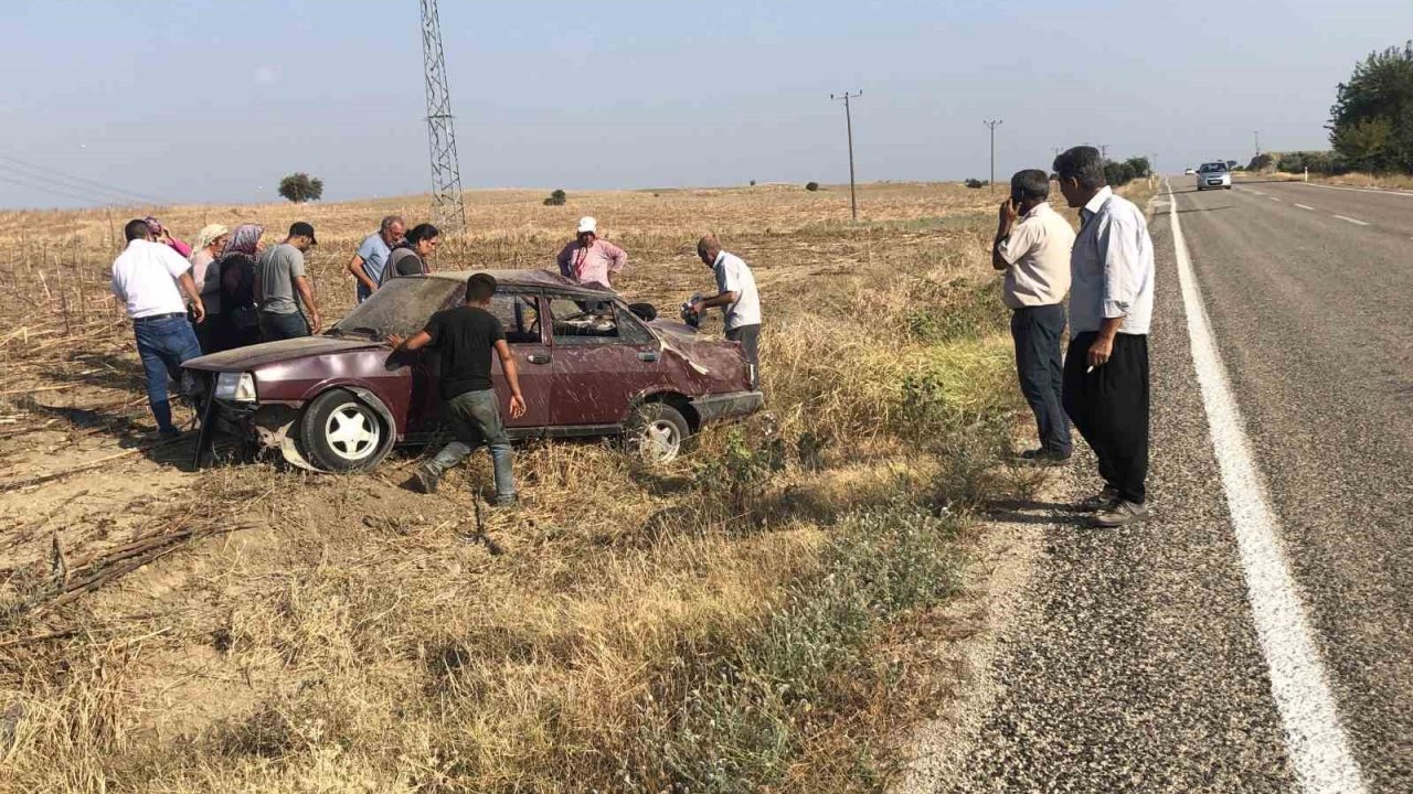 Adana’da otomobil takla attı: 3 yaralı