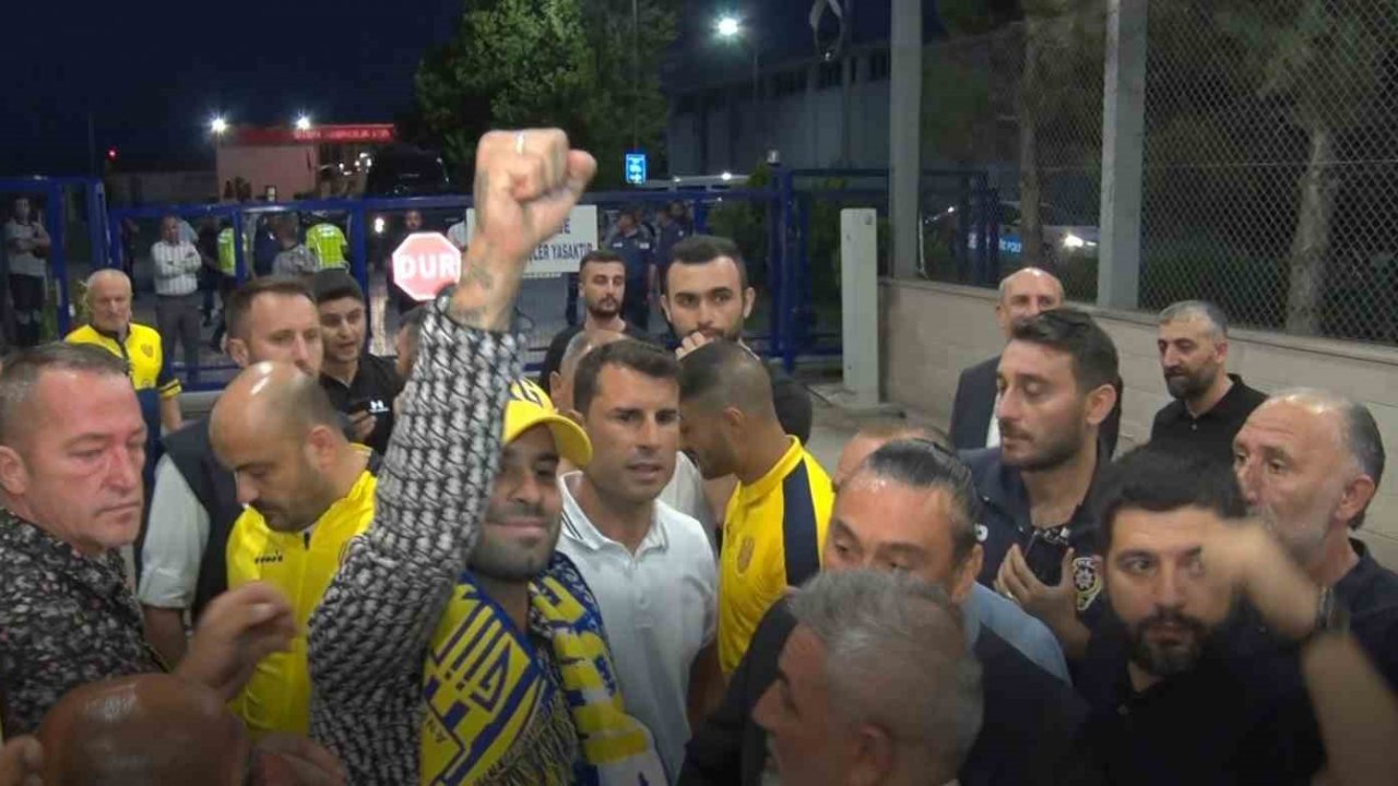 Bir dönem Türkiye’de oynayan Jese Rodriguez, Brezilya’nın yolunu tuttu