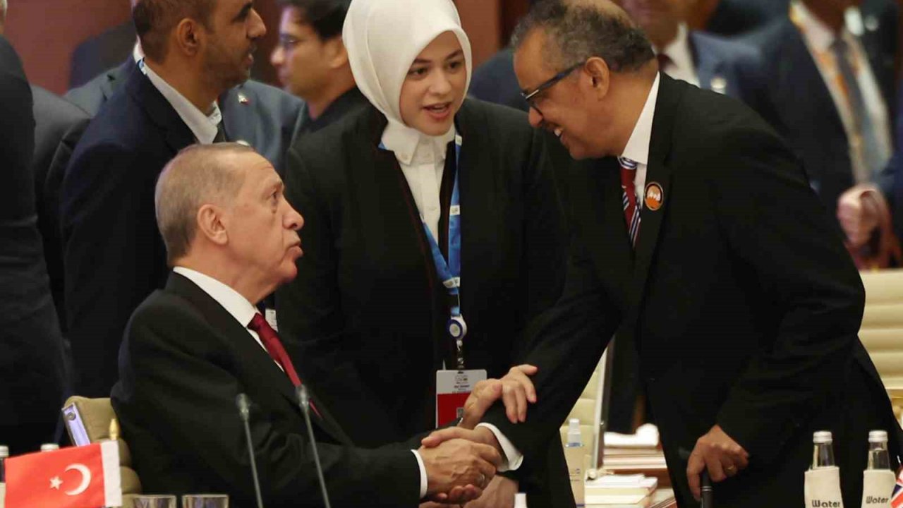 Cumhurbaşkanı Erdoğan, G20 zirvesinin ilk oturumuna katıldı