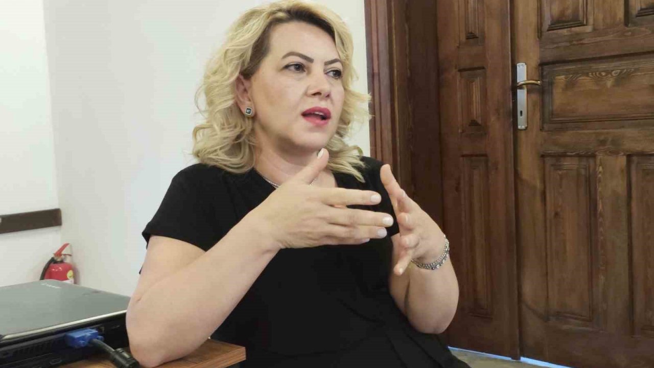Doç. Dr. Karagöz: “Vücuttaki demir ve B12 vitamin düzeyine bakılmalı”