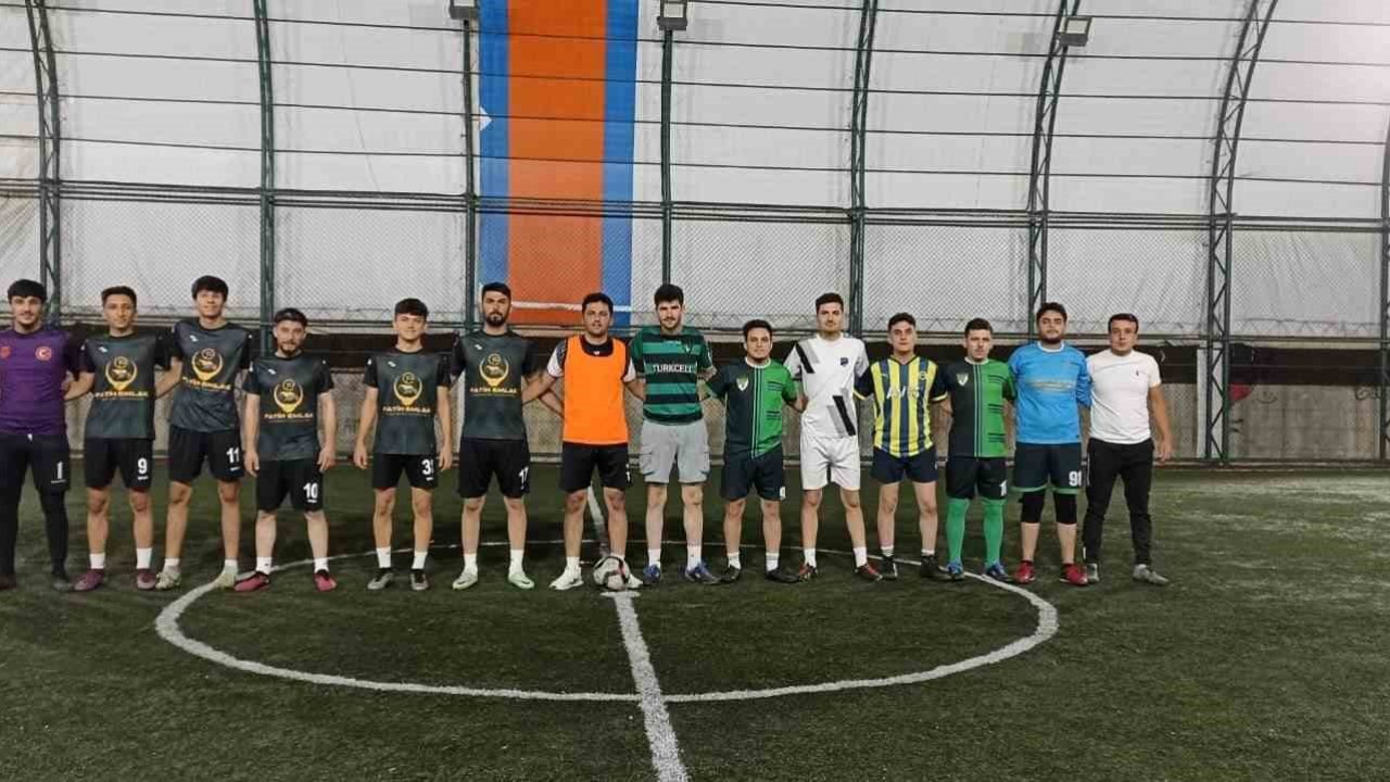 Çameli 100. yıl için yeşil sahada buluştu