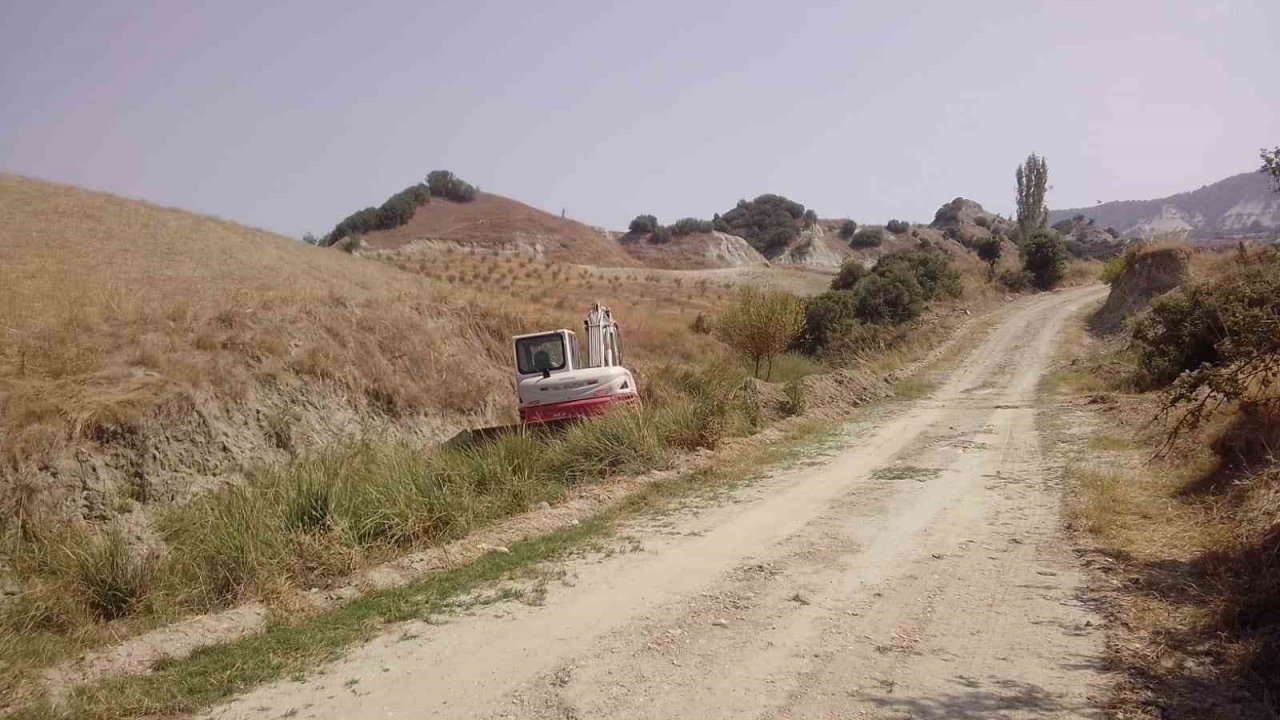 MASKİ’den dere temizliği ve menfez çalışması