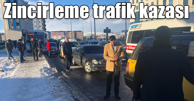Kars’ta zincirleme trafik kazası