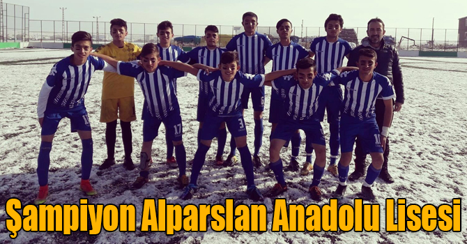 Kars’ta Liselerarası Futbol Turnuvasında şampiyon Alparslan Anadolu Lisesi