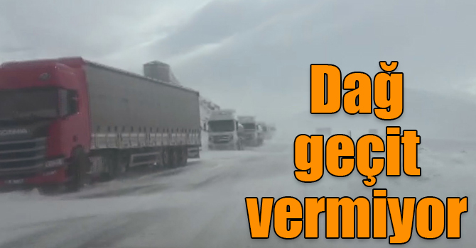 Tendürek Dağı geçit vermiyor