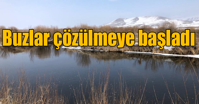 Kars Çayı'nın buzları çözülmeye başladı