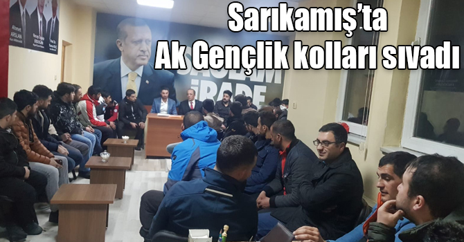 Sarıkamış’ta Ak Gençlik kolları sıvadı