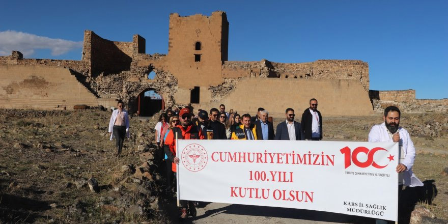 Kars'ta Ani’ye 100. Yıl Sağlık Yürüyüşü