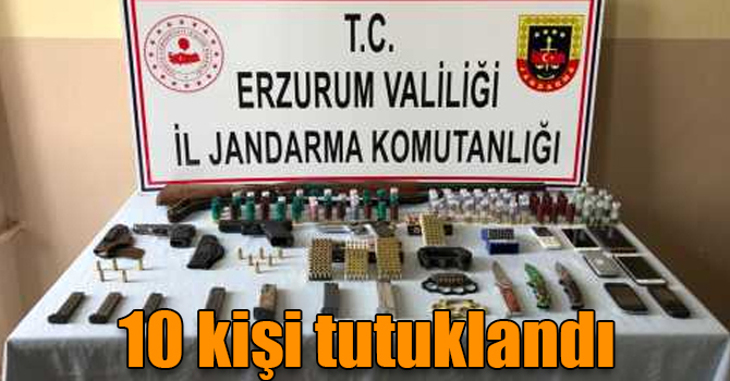 Kars ve Erzurum'da silah ve göçmen kaçakçılığı operasyonu