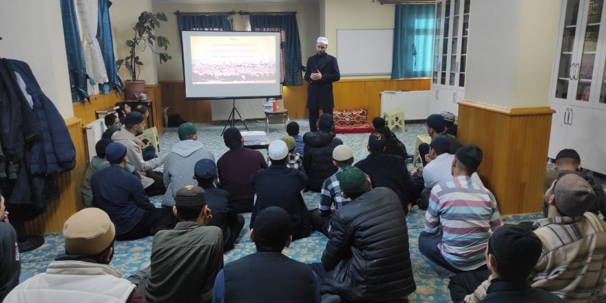 Kars’ta Gençlere Kudüs Semineri Düzenlendi