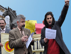 Kars'ta YGS'de Kopya İddiaları Protesto Edildi