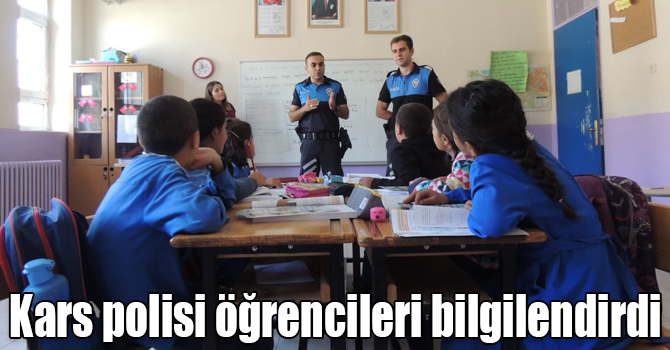 Kars polisi öğrencileri bilgilendirdi