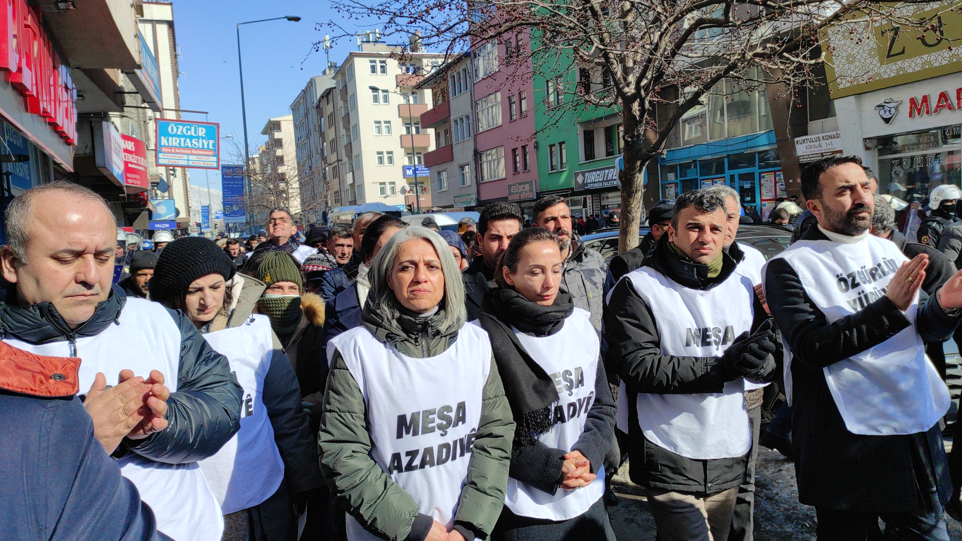 Kars'ta DEM Parti’nin 'Özgürlük Yürüyüşü' başladı