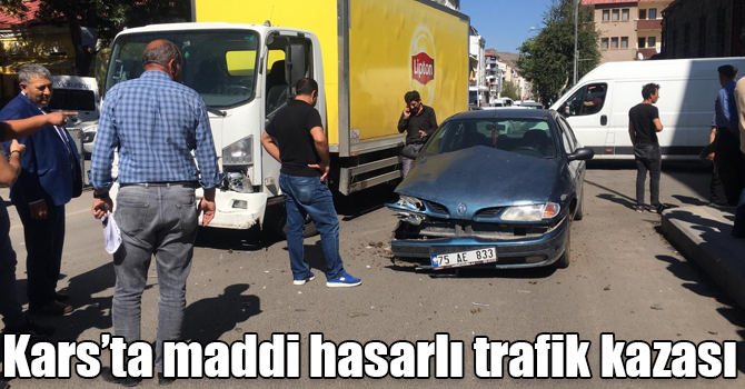 Kars’ta maddi hasarlı trafik kazası