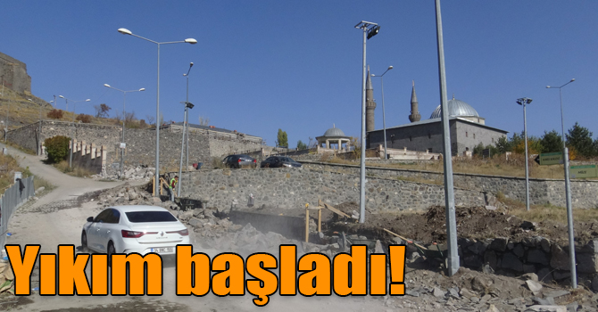 Yüksek duvarlar yıkılıyor!