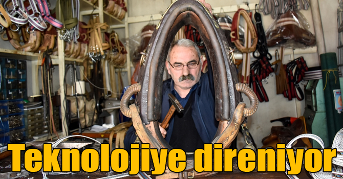 Karslı "hamut" ustası teknolojiye direniyor