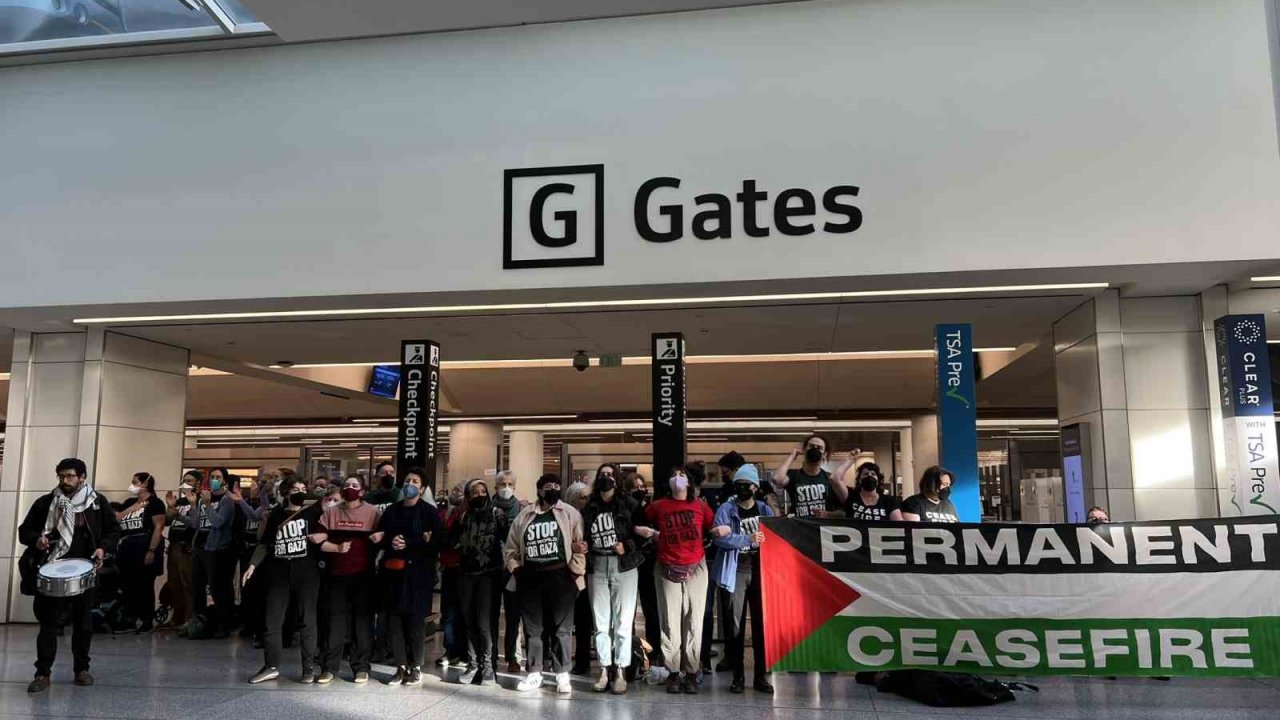 ABD’deki San Francisco Uluslararası Havalimanı’nda Gazze protestosu