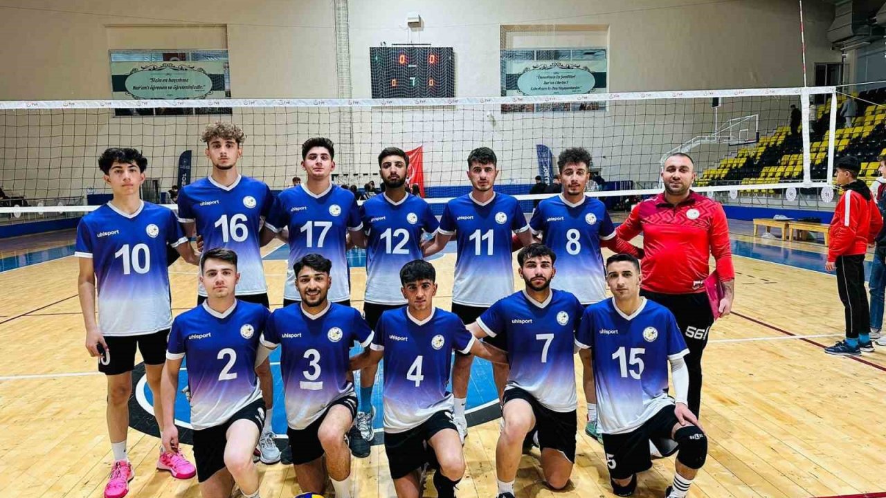 Siirt Belediyesi genç erkekler voleybol takımı, Van Bölge Şampiyonasına katılıyor