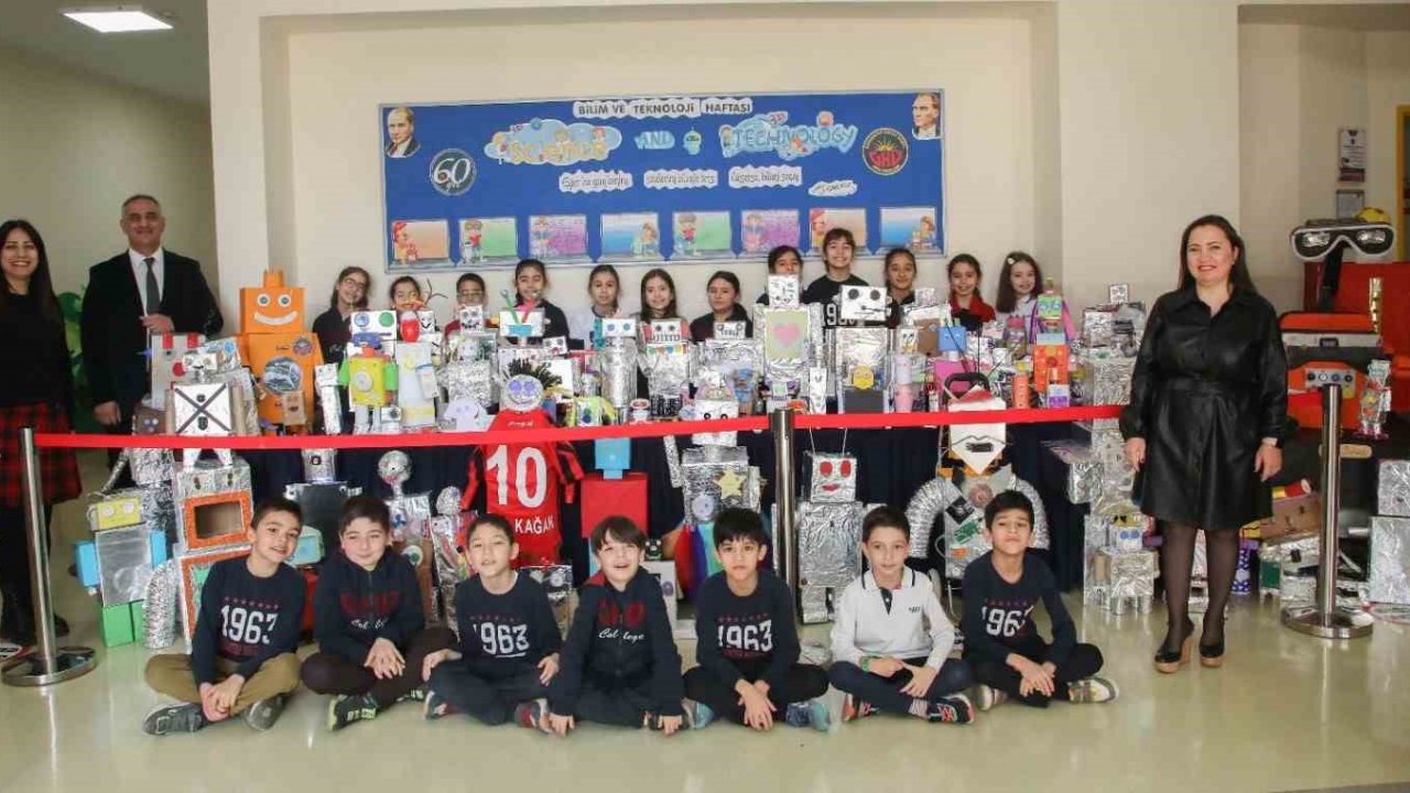 Gaziantep Kolej Vakfı Özel Okullarında Bilim ve Teknoloji haftası kutlandı
