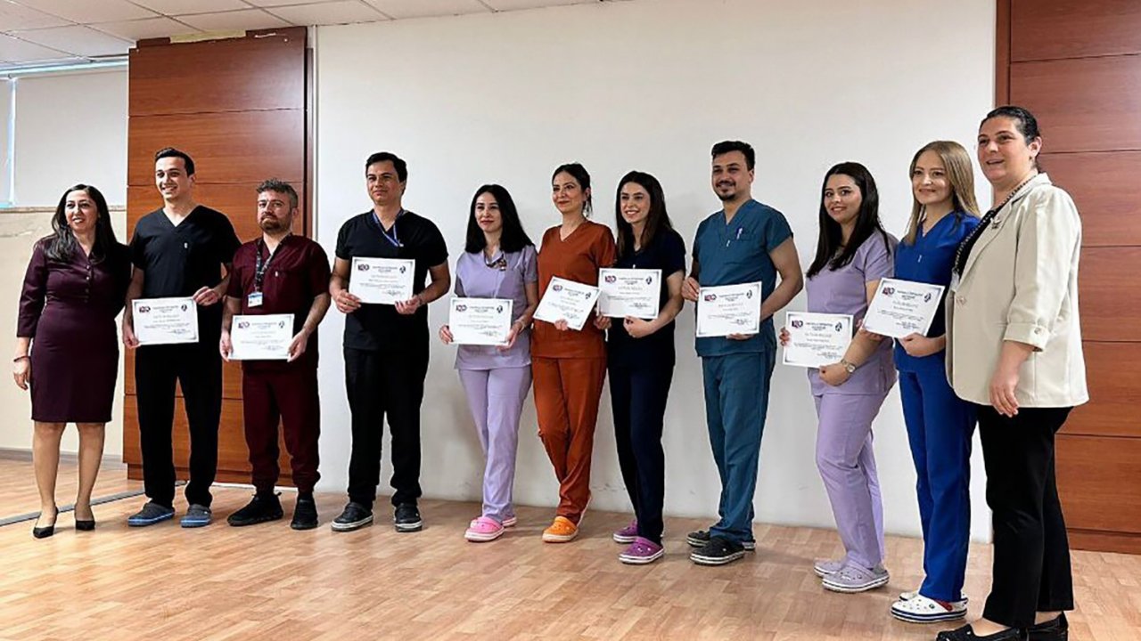 PAÜ Hastaneleri yoğun bakım hemşireliği sertifika programına ev sahipliği yaptı