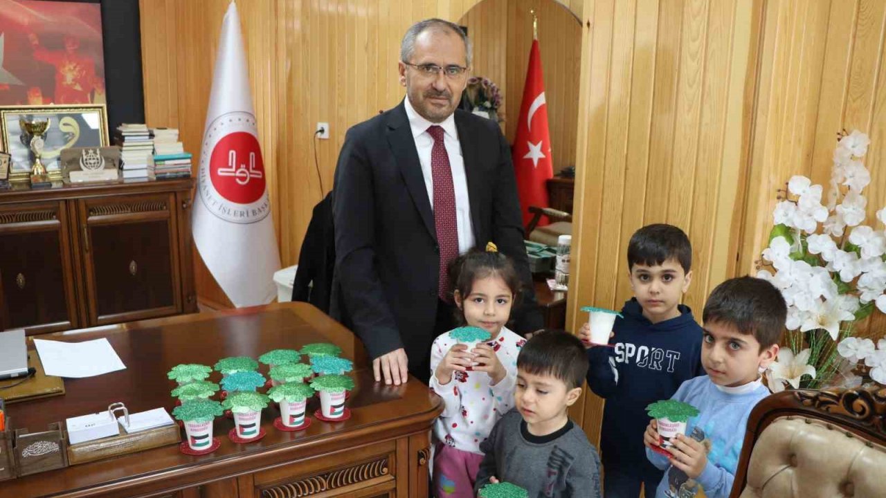 Elazığ’da Filistin için bağışlar devam ediyor