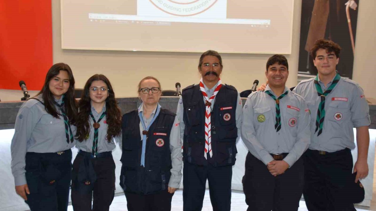 DOSTEK Koleji öğrencileri izcilik seminerinde buluştu