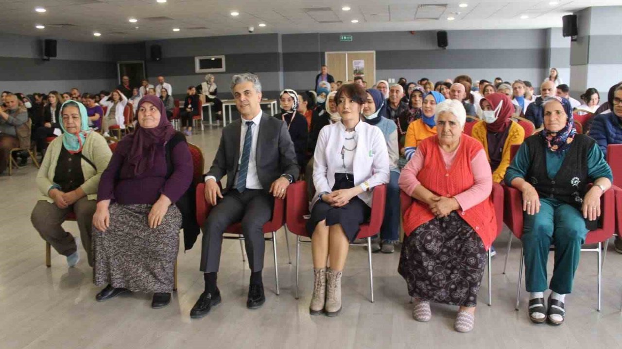 Hastane yaşlılara "Sağlıklı Yaşlanma" konulu eğitim verildi