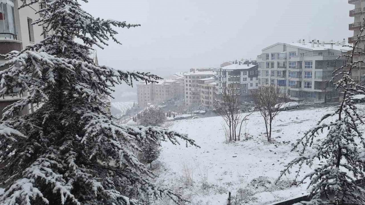 Başkentte kar yağışı etkili oldu