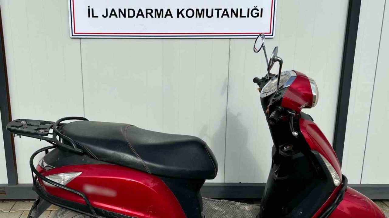 Çalıntı motosiklet jandarma ekiplerince bulundu