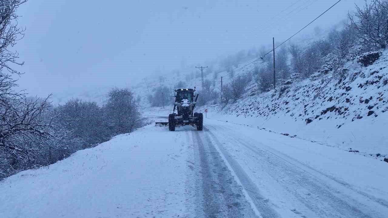 Sivas’ta 109 köy yolu ulaşıma kapandı