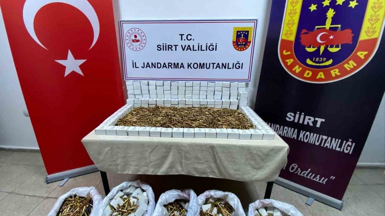 Siirt’te bir araçta 15 bin mermi ele geçirildi: 5 tutuklama