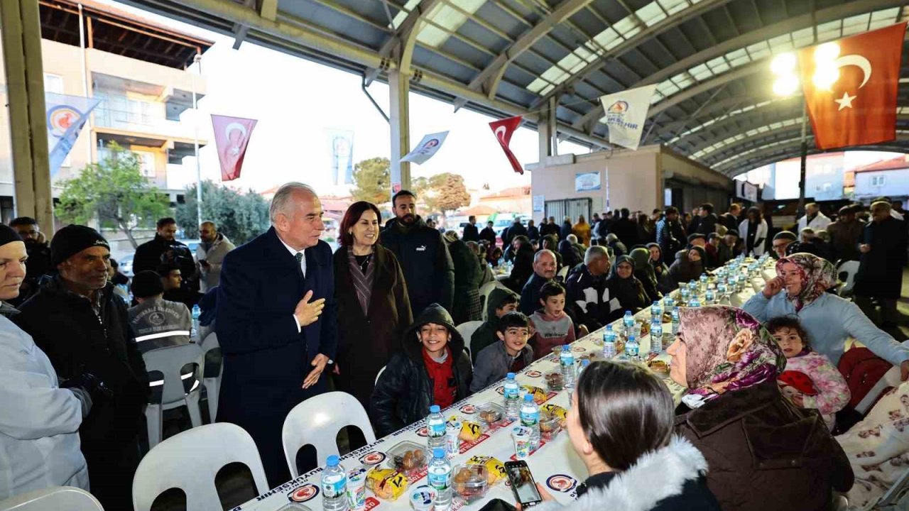 Büyükşehrin iftar bereketi Karşıyaka’ya taşındı