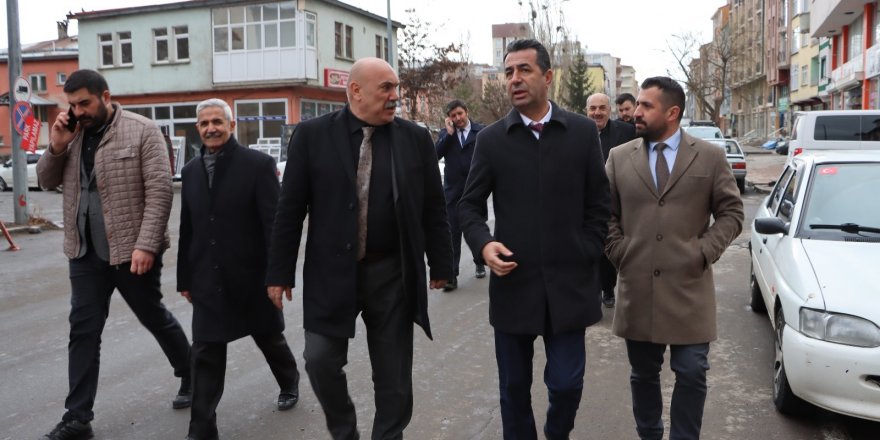 CHP Genel Başkan Yardımcısı Erhan Adem,Kars'ta