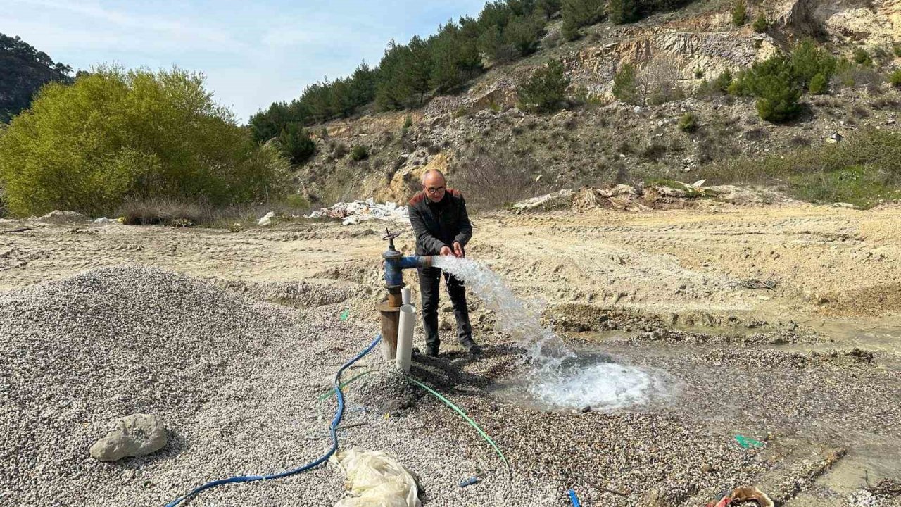 Taşkuyucak’ın yeni sondajında su verimi 10 litre