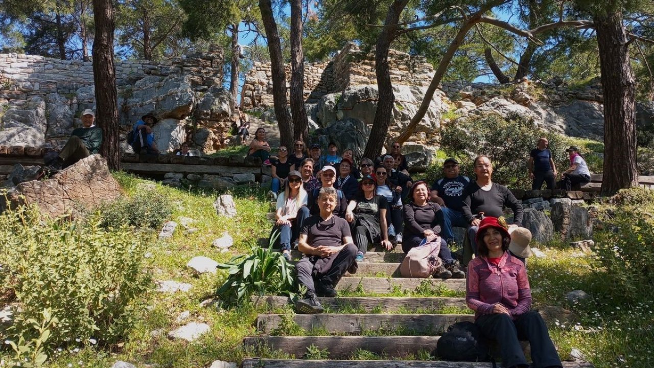 Aydınlı doğaseverler, Bodrum’un arka bahçesini gezdi