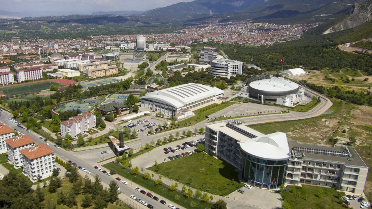 Kastamonu Üniversitesi, nitelikli yayınlarla ulusal ve uluslararası alanda başarı grafiğini yükseltiyor