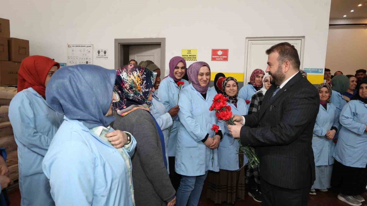 AK Parti Arnavutköy Belediye Başkan Adayı Candaroğlu: "14 farklı başlık altında yaklaşık 200 projeyi hayata geçirmeyi hedefliyoruz"