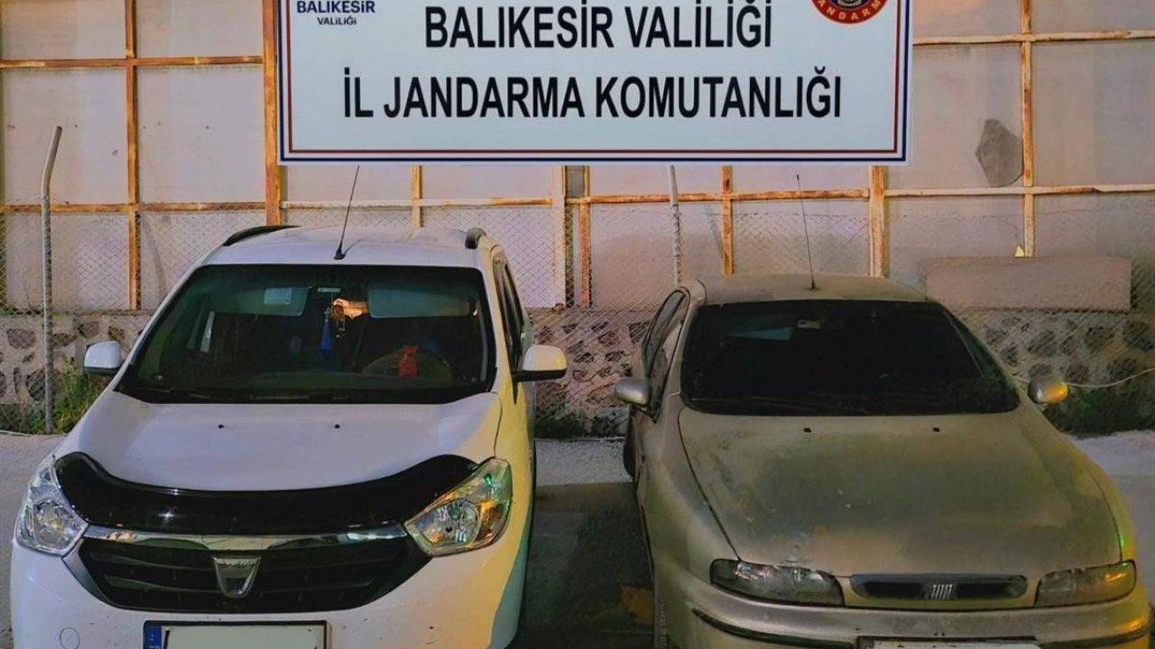 Balıkesir’de göçmen kaçakçısı 2 organizatör tutuklandı