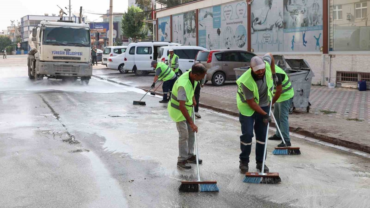 Yüreğir Belediye Başkanı Kocaispir: "Sokakları deterjanla yıkanan tek ilçe Yüreğir"